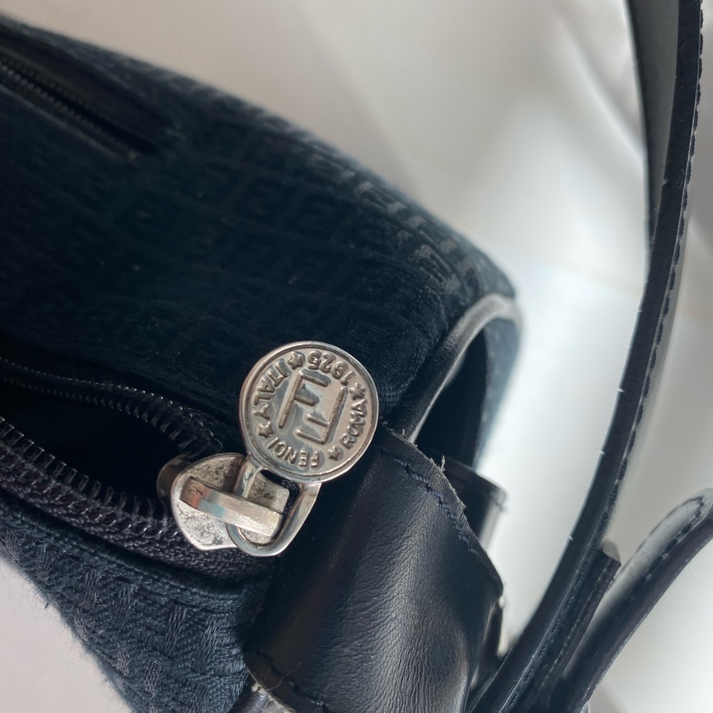 FENDI Purse - Picture 4 of 7